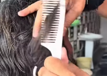 X1606002 15 Years INSANE Homeless Man _ Long to Short Haircut Transformation! (Part 2)