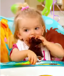 T0224014_Who does Charlie like her birthday #goodluckcharlie part2